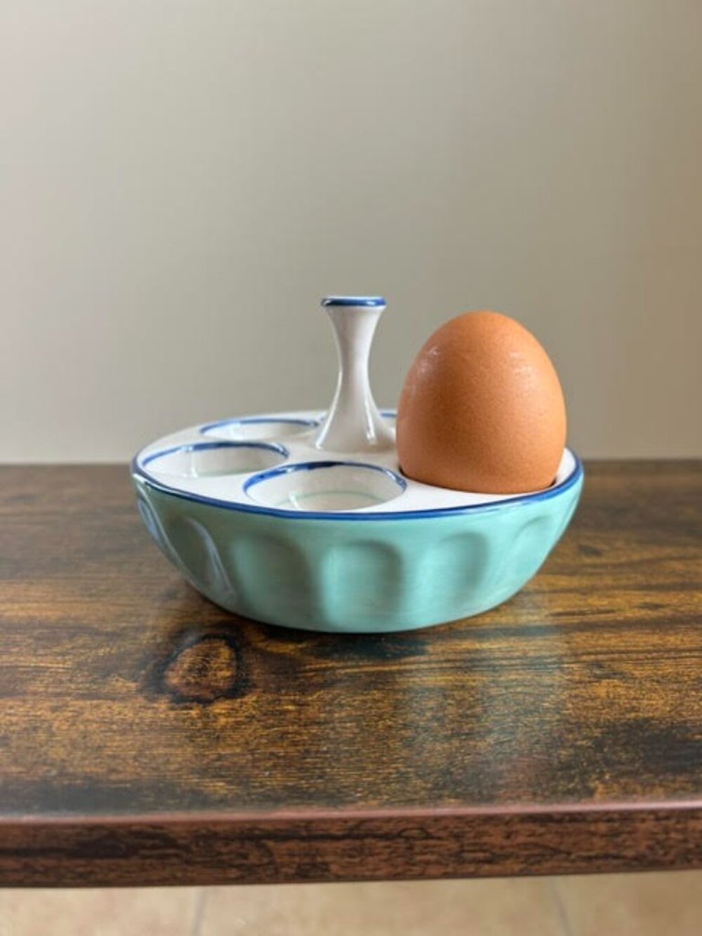 Anthropologie Dairy Kitchen Ceramic Egg Holder Polka Dot 6 Egg Carrier